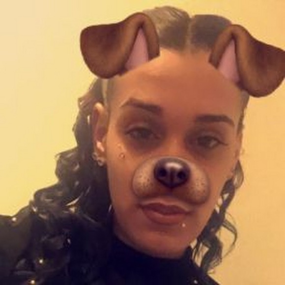 Meet your Posher, Raven - Picture 1 of 1